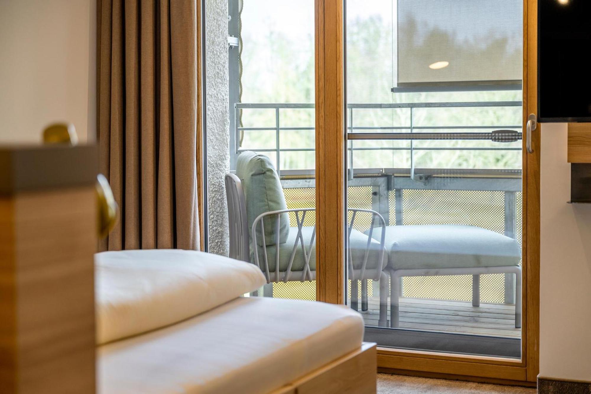 Hotel Frechdachs Bad Füssing エクステリア 写真
