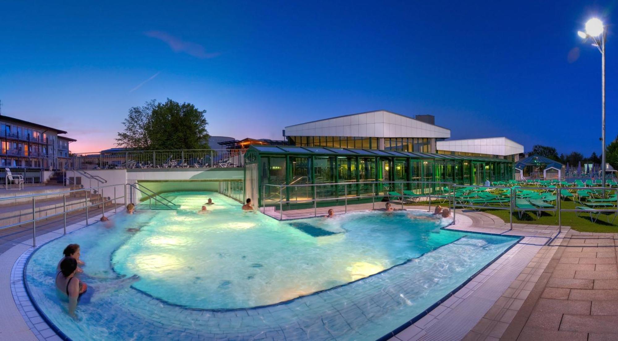 Hotel Frechdachs Bad Füssing エクステリア 写真